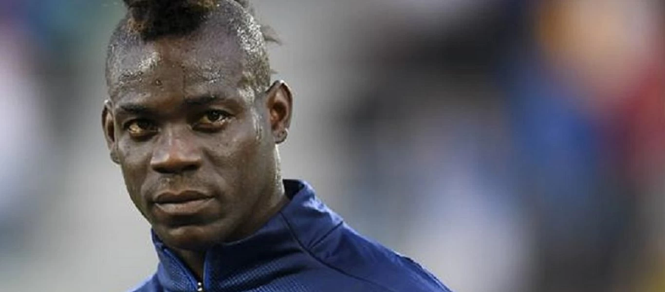 Ξεσπά ο Μ.Μπαλοτέλι: «Να σταματήσει το ποδόσφαιρο λόγω κορωνοϊού»